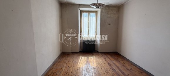 350m² Building in Brunate, Italy No. 313835 6