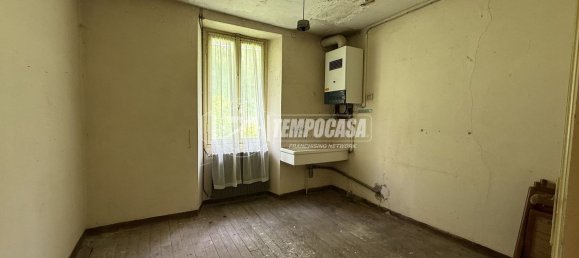 350m² Building in Brunate, Italy No. 313835 5