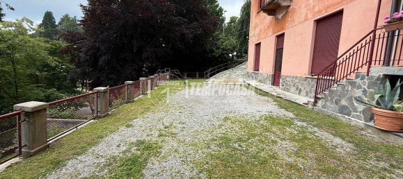 350m² Building in Brunate, Italy No. 313835 3