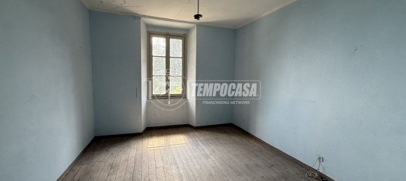 350m² Building in Brunate, Italy No. 313835 11