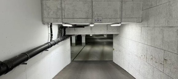  Parking in Mitte, Germany No. 370761 2