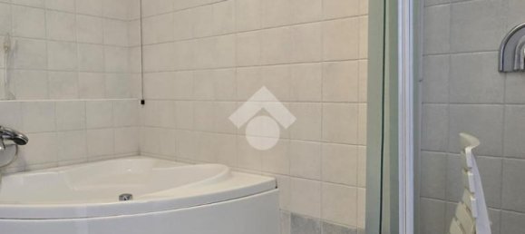 4 bedrooms House in Castel d'Azzano, Italy No. 59708 22