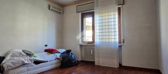 4 bedrooms House in Castel d'Azzano, Italy No. 59708 16