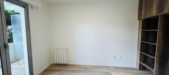 Apartamento de 1 dormitorio en Nogent-sur-Marne, France No. 168679 2