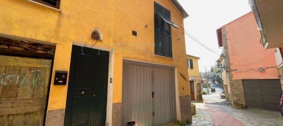 4 rooms House in Caravonica, Italy No. 157530 18