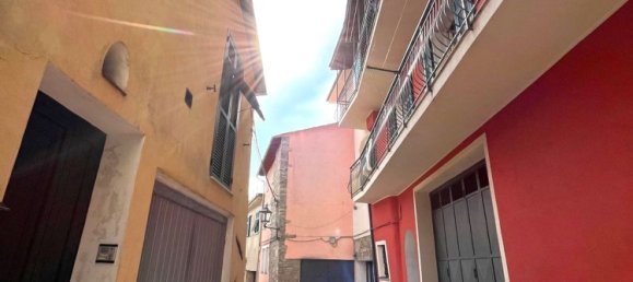 4 rooms House in Caravonica, Italy No. 157530 24