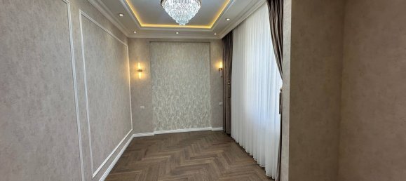 4 Schlafzimmer Wohnung in Chataj, Azerbaijan, Nr. 1337 8
