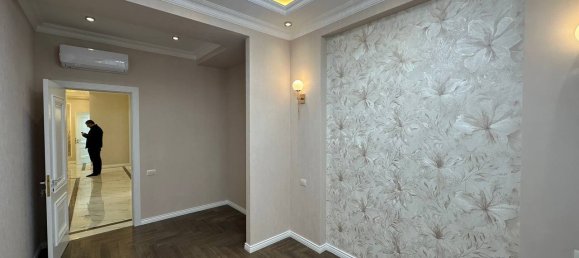 4 Schlafzimmer Wohnung in Chataj, Azerbaijan, Nr. 1337 3