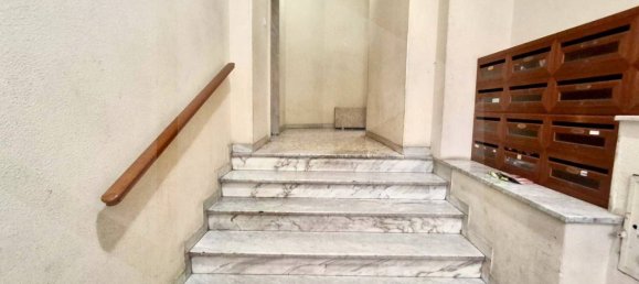 3 rooms Apartment in Bari, Italy No. 24926 4