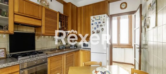 3 rooms Apartment in Cormano, Italy No. 300960 8