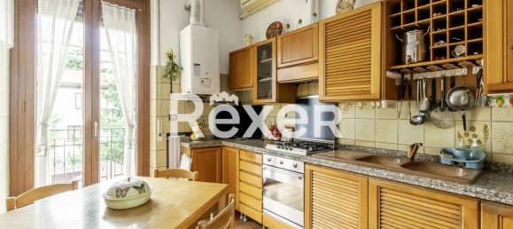 3 rooms Apartment in Cormano, Italy No. 300960 7