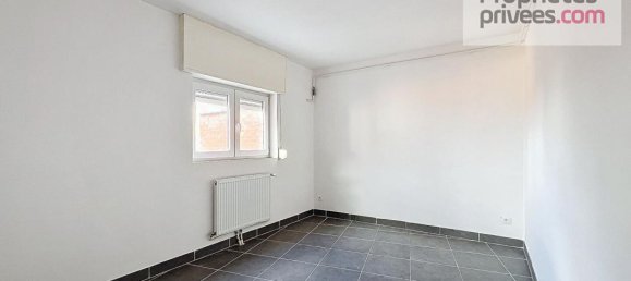 3 Schlafzimmer Gebäude in Armentieres, France, Nr. 45901 3