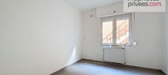 3 Schlafzimmer Gebäude in Armentieres, France, Nr. 45901 8