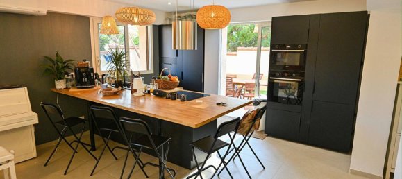 5 bedrooms Villa in Occitanie, France No. 309103 2