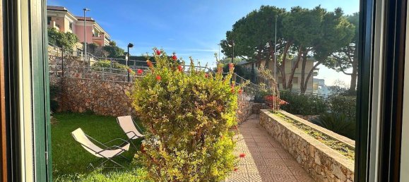 Studio in Pietra Ligure, Italy No. 156882 5