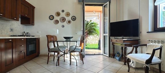 Studio in Pietra Ligure, Italy No. 156882 8