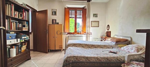 4 bedrooms House in Lucca, Italy No. 210949 15