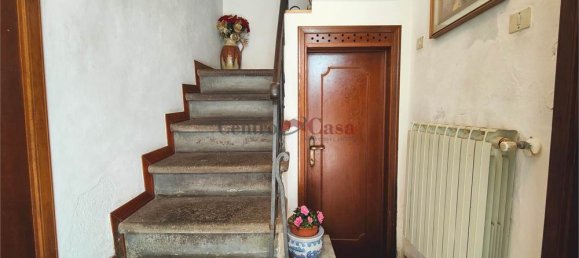 4 bedrooms House in Lucca, Italy No. 210949 11