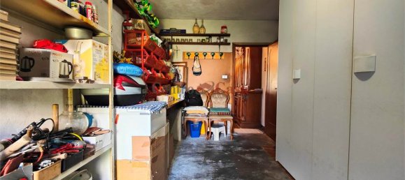 4 bedrooms House in Lucca, Italy No. 210949 26