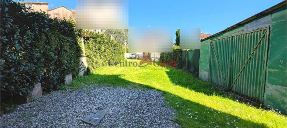 4 bedrooms House in Lucca, Italy No. 210949 7