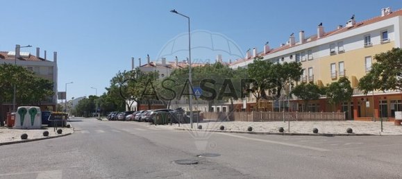 2 bedrooms Penthouse in Pinhal Novo, Portugal No. 250486 12