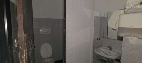 85m² Commercial property in Genoa, Italy No. 42444 4