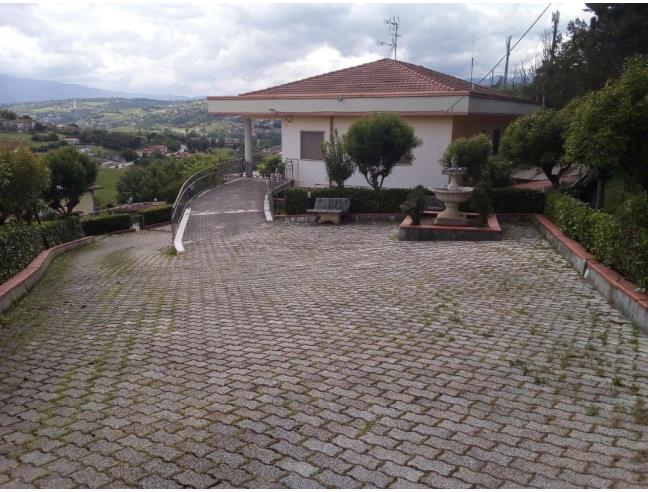 Casa de 5 divisões em Benevento, Italy N.º 253530