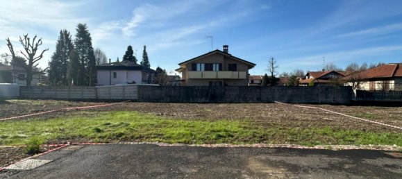 Grundstück in Lazzate, Italy 493m², Nr. 149335 9