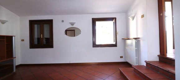 5غرفة فيلا في Pordenone, Italy رقم 11645 11