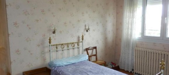 2 bedrooms House in Laval, France No. 308262 4