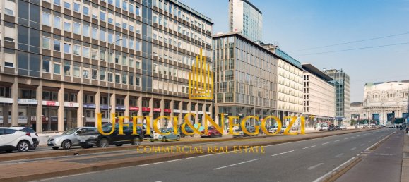 Oficina en Milan, Italy 153 m² No. 333275 5