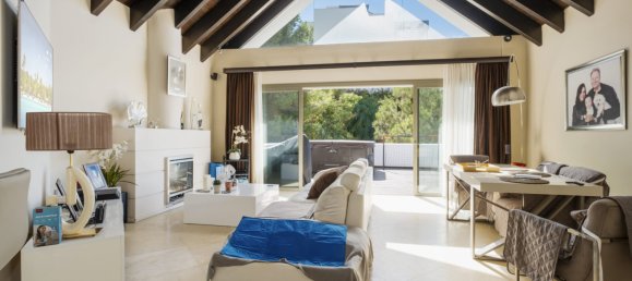 3 bedrooms Penthouse in Malaga, Spain No. 100945 3