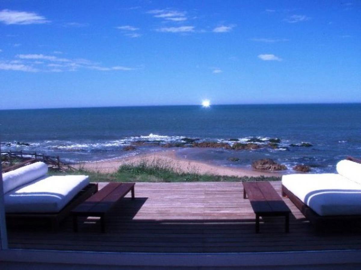 4 bedrooms House in Maldonado, Uruguay No. 12520