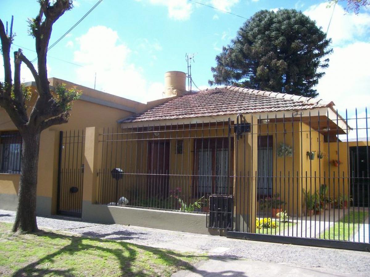 2 bedrooms House in Buenos Aires, Argentina No. 86066