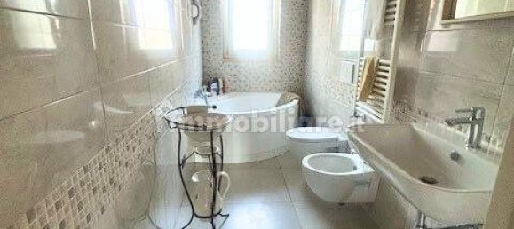 3 Schlafzimmer Villa in Grottaferrata, Italy, Nr. 98177 19