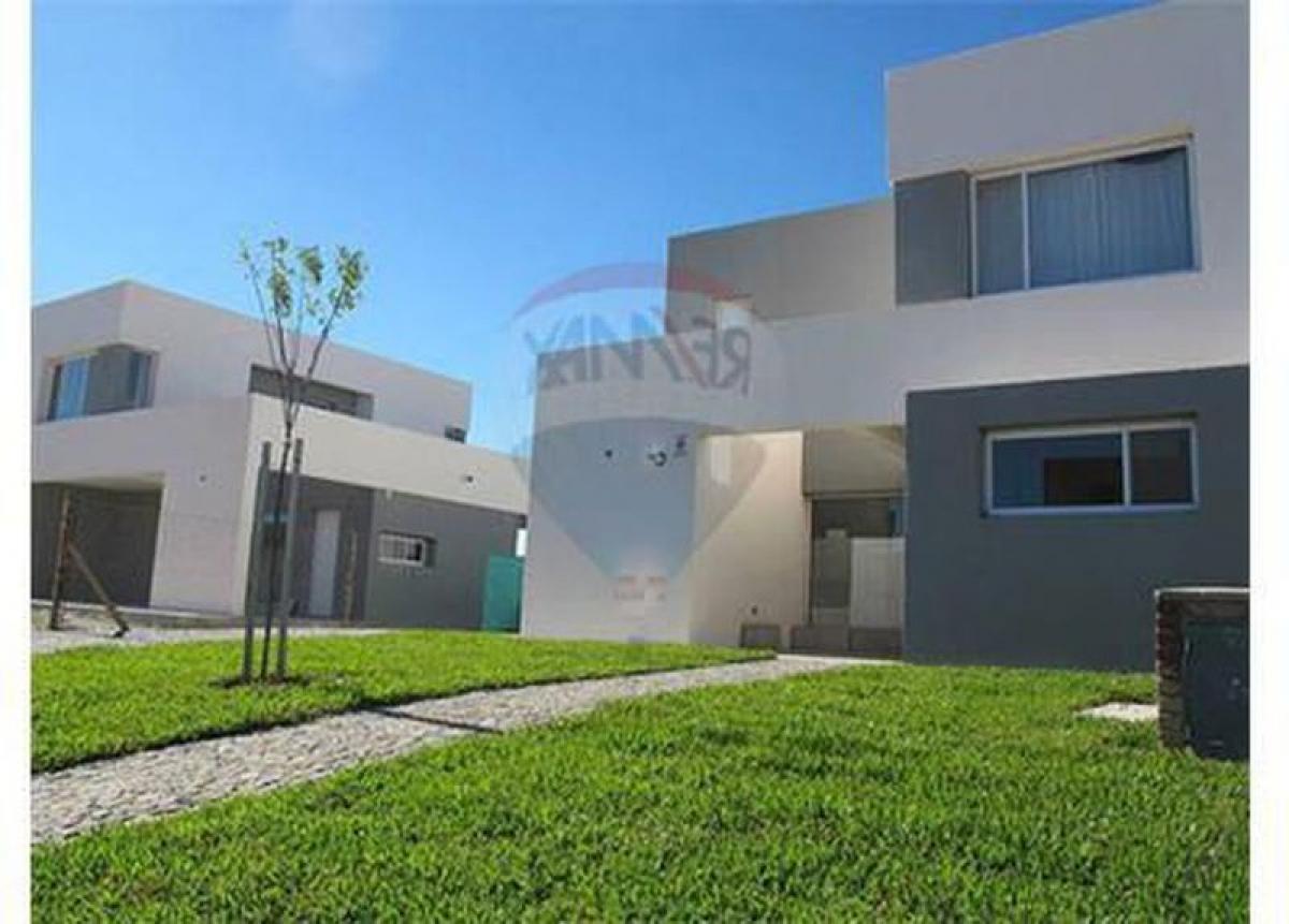 2 bedrooms House in Tigre, Argentina No. 77747