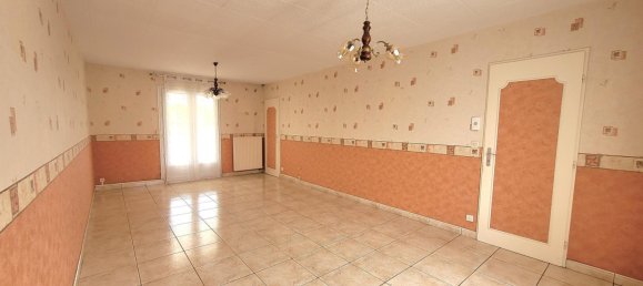 3 bedrooms House in Urvillers, France No. 317761 7