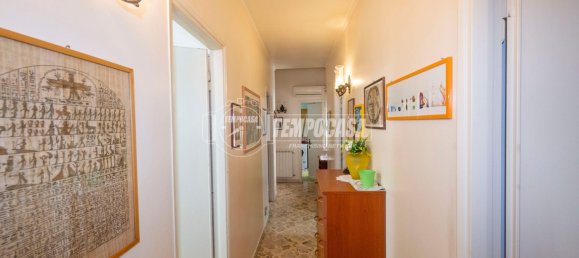 4 rooms Apartment in Messina, Italy No. 258137 27