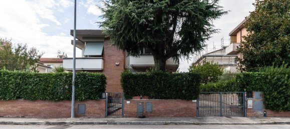 5 Schlafzimmer Villa in Pisa, Italy, Nr. 51177 19