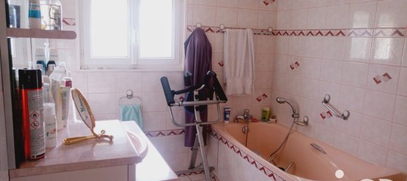 Casa de 4 dormitorios en Manou, France No. 221365 2