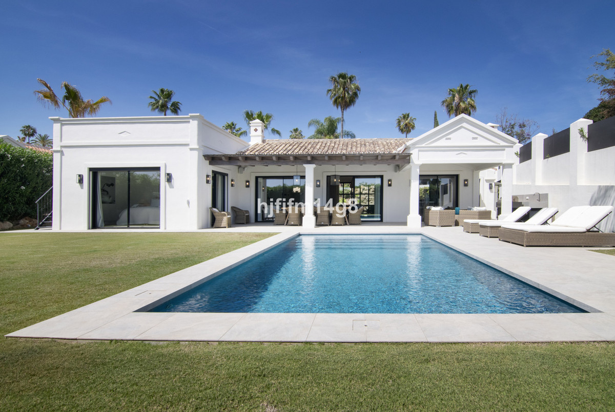3 Schlafzimmer Villa in Marbella, Spain, Nr. 73290