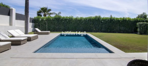 3 Schlafzimmer Villa in Marbella, Spain, Nr. 73290 3
