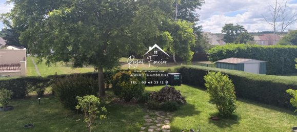 4 غرف نوم فيلا في Descartes, France رقم 61290 17