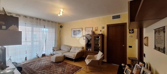 3 غرف نوم شقة في Magenta, Italy رقم 305666 5