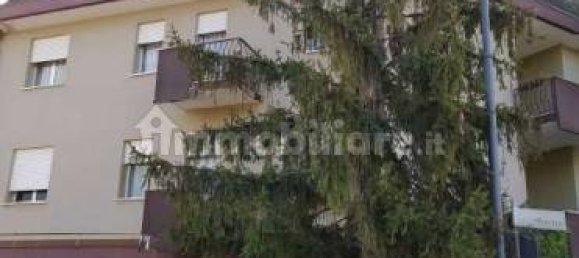 3 bedrooms Apartment in Rovigo, Italy No. 54420 3