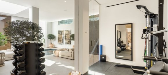 6 Schlafzimmer Villa in Marbella, Spain, Nr. 106157 23