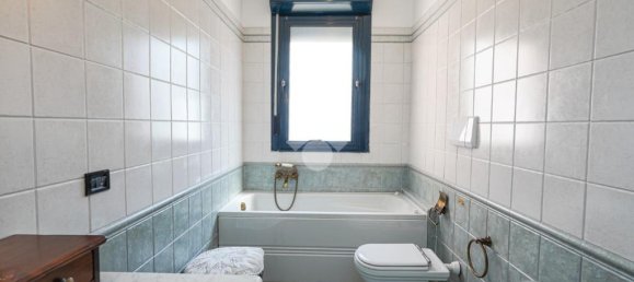 3 غرف نوم شقة في Ponte San Pietro, Italy رقم 282502 19