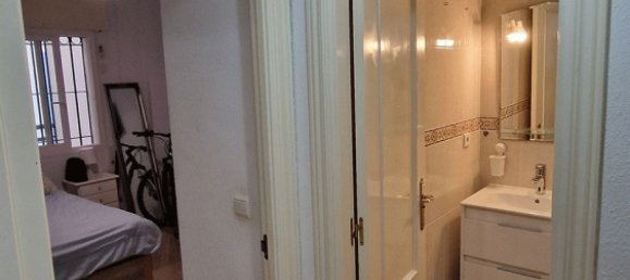 Apartamento de 2 dormitorios en Benalmádena, Spain No. 151300 24