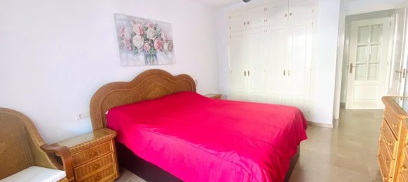 Apartamento de 2 dormitorios en Benalmádena, Spain No. 151300 17