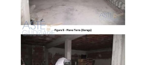 3 bedrooms House in Ramacca, Italy No. 346848 3